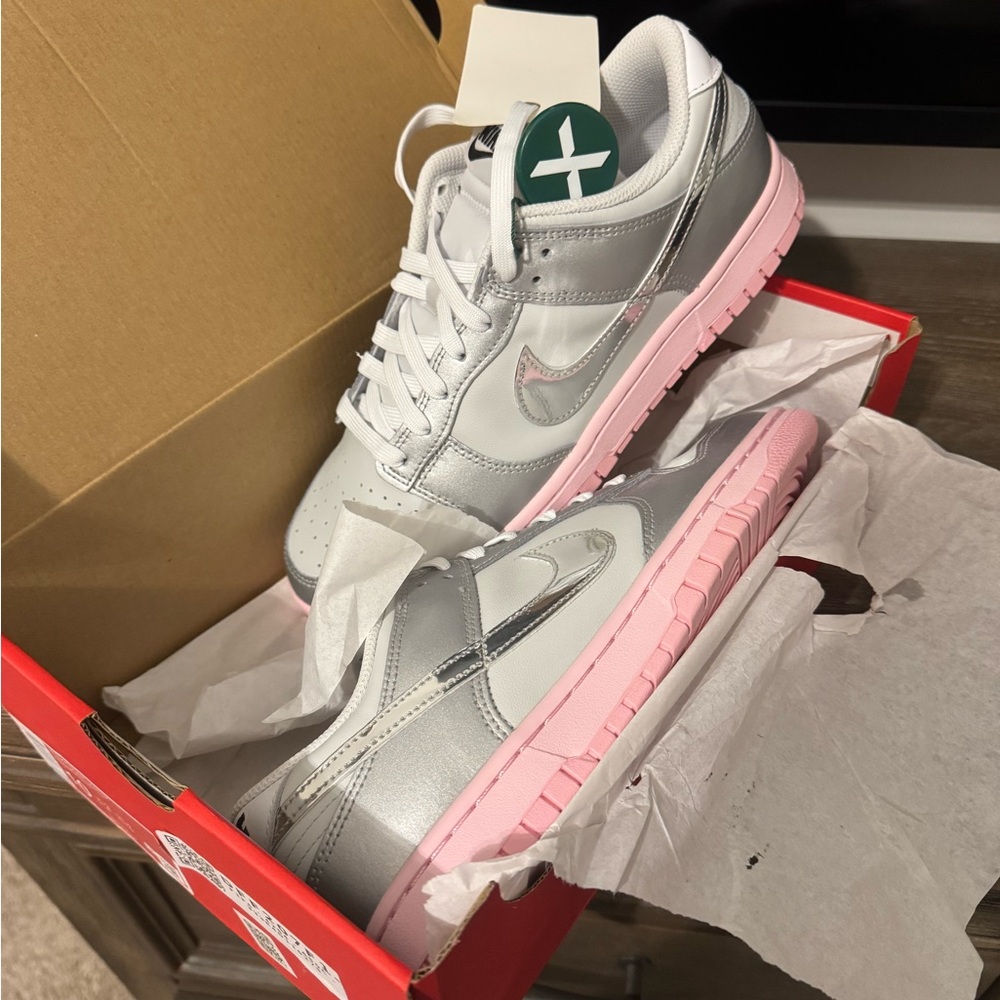 Nike dunks low